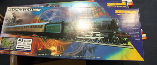 Hornby Railways 00 gauge - a large quantity of accessories and track, many items boxed, some loose, 6 large boxes